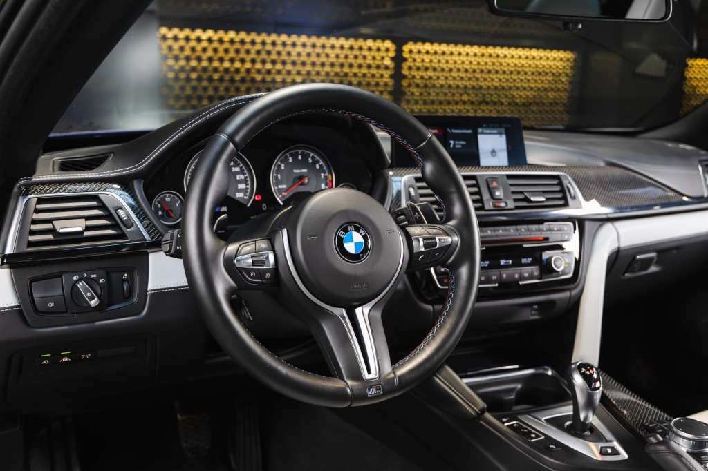 BMW M4 2018 photo 26