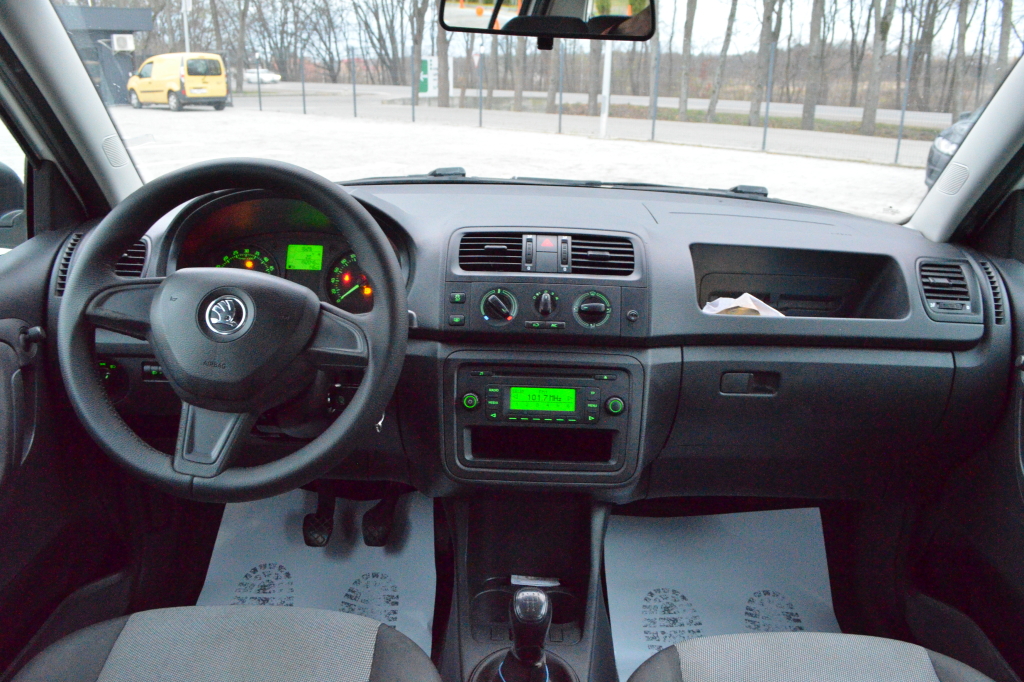 Skoda Fabia photo 8
