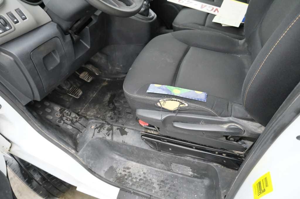 Renault Trafic 2016 photo 19