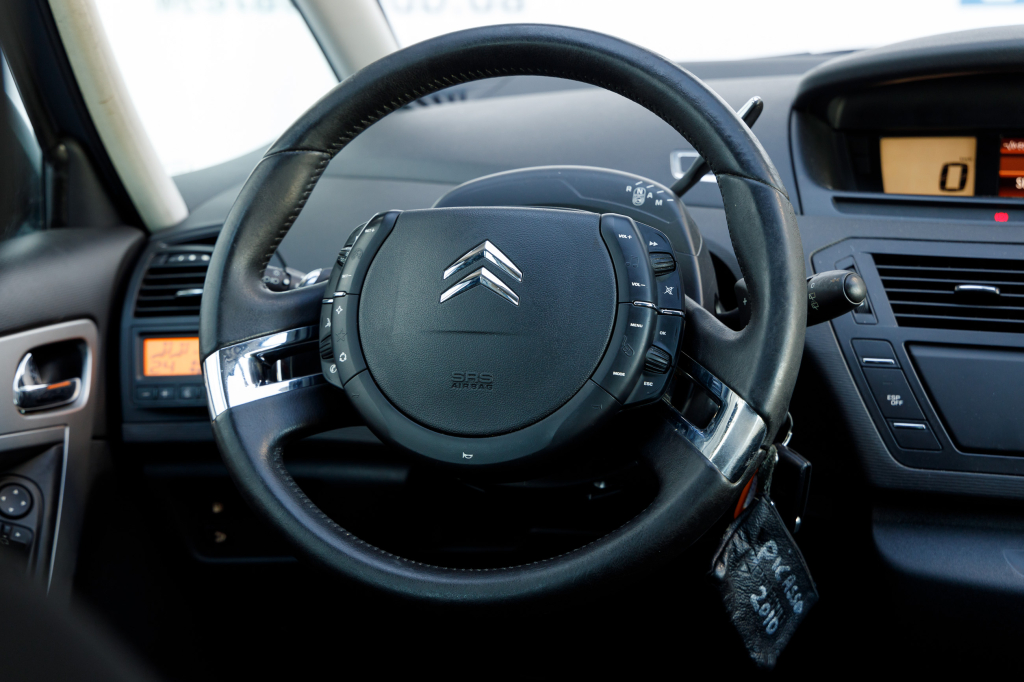 Citroen C4 photo 7