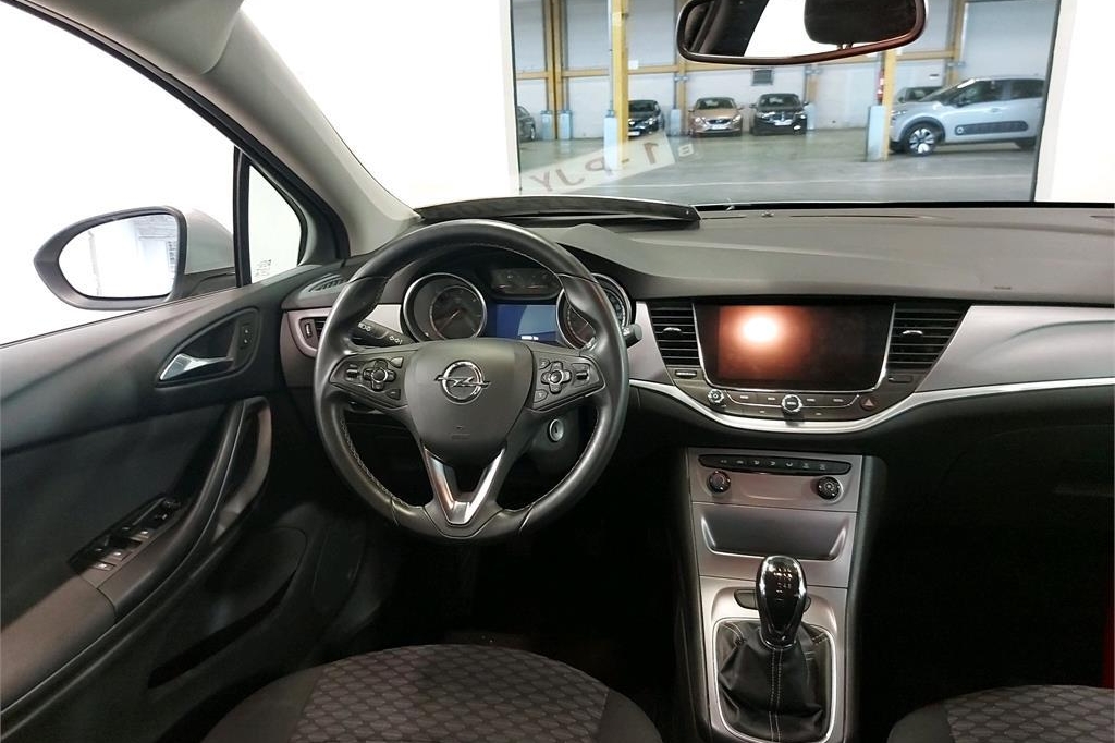 Opel Astra Sports Tourer 2016 photo 2