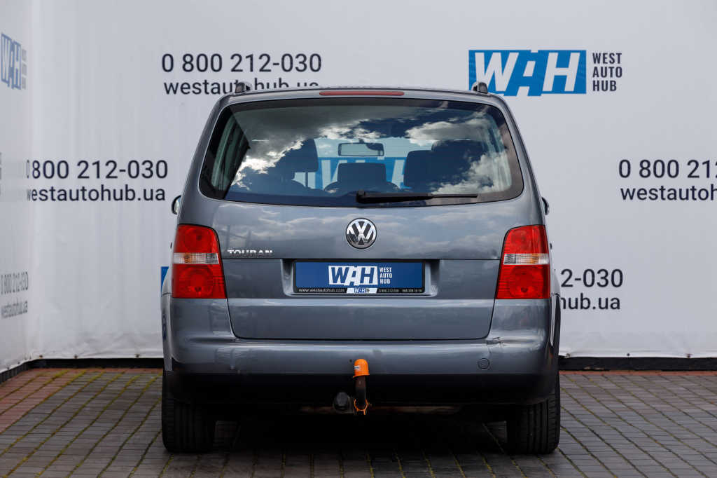 Volkswagen Touran MPI 2003 фото 1