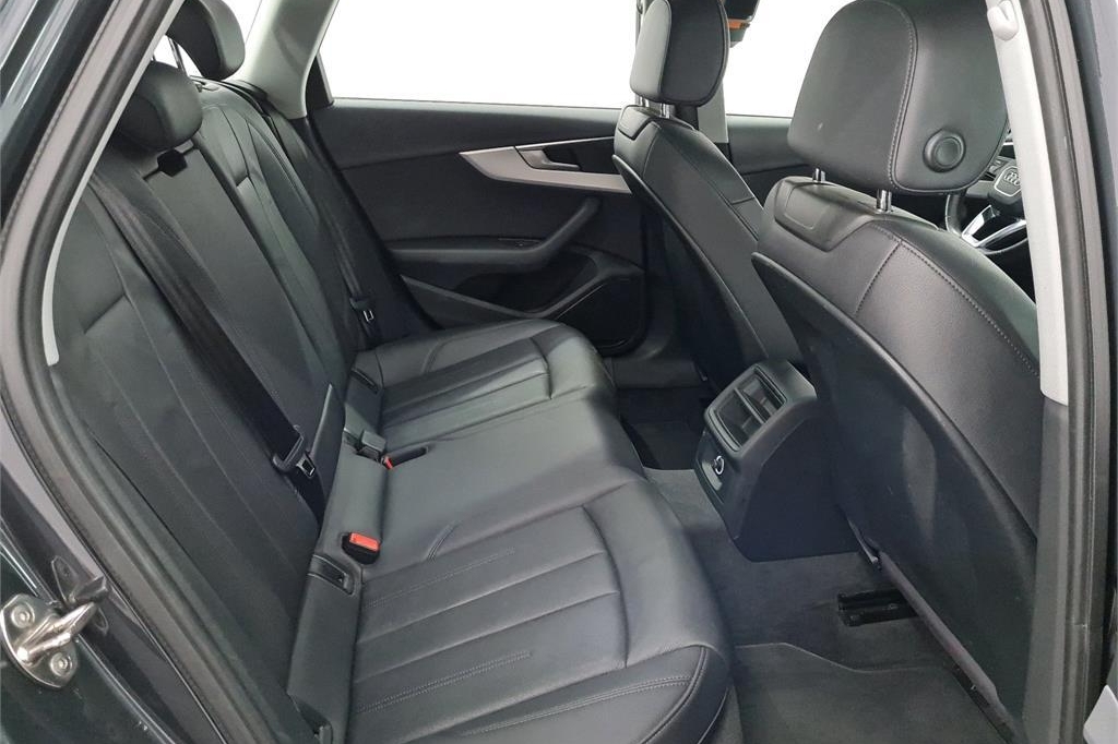 Audi A4 Avant 2016 фото 5