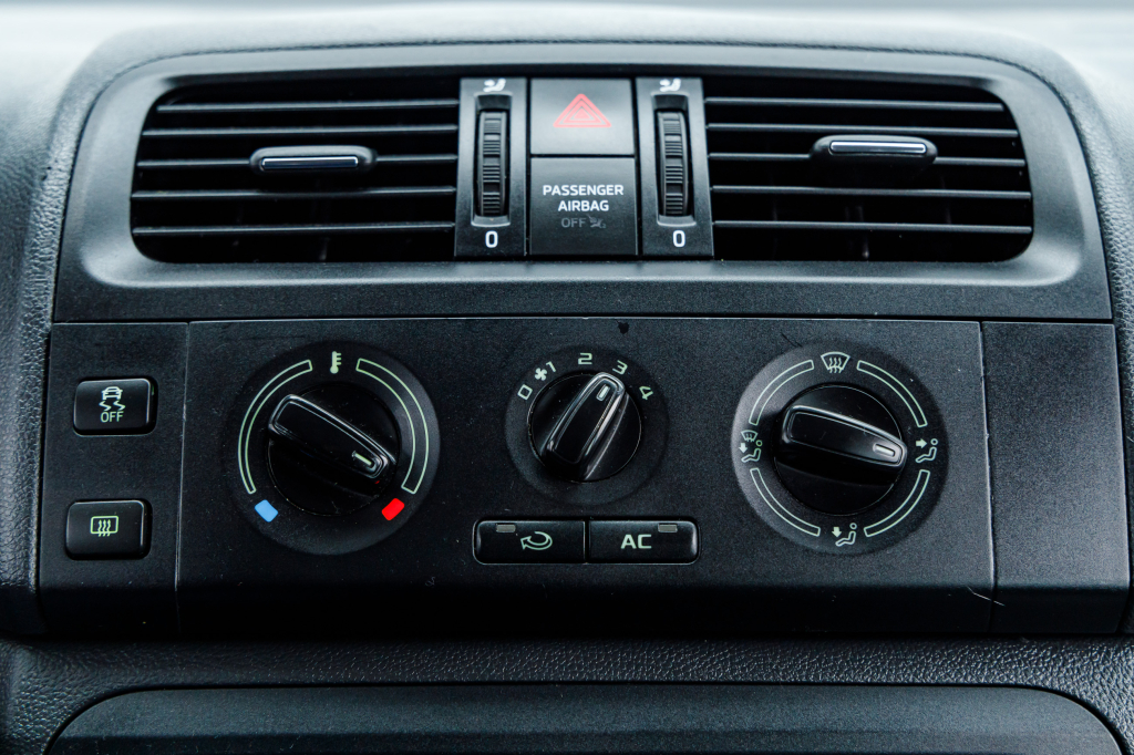 Skoda Fabia 2014 photo 8