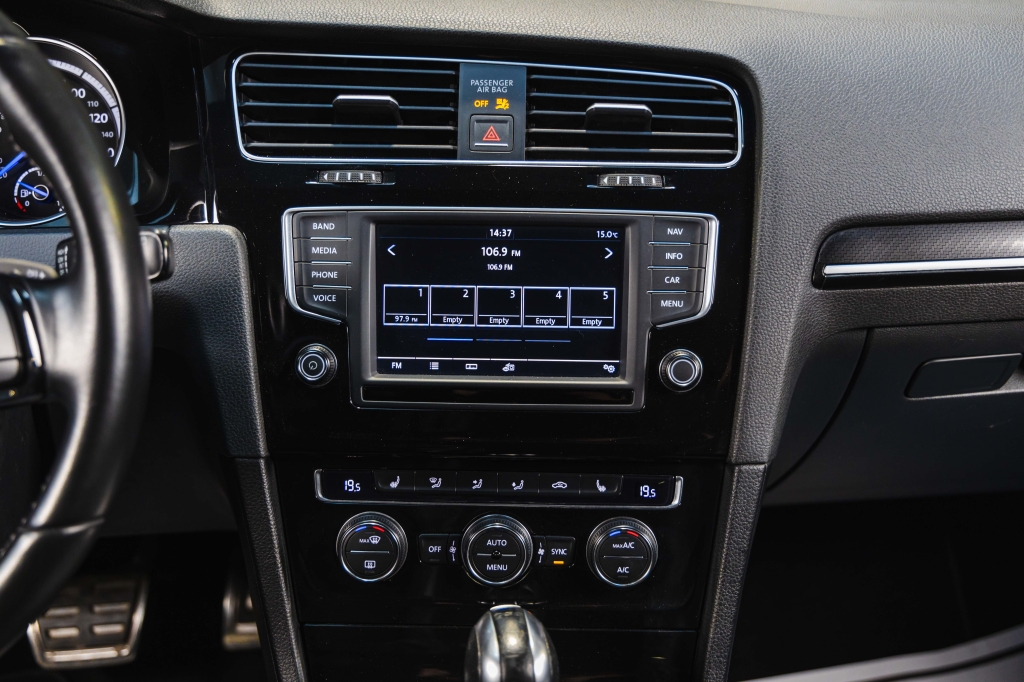 Volkswagen Golf R 2017 фото 31