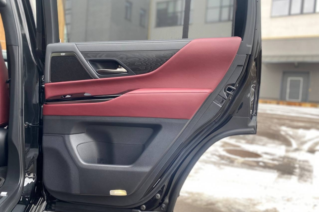 Lexus LX 500d 2022 фото 14