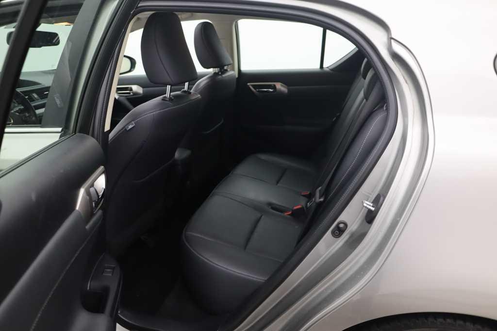 Lexus CT 2016 photo 2