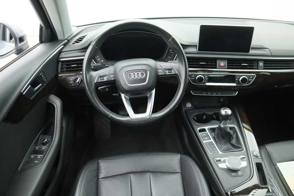 Audi A4 2016 photo 2