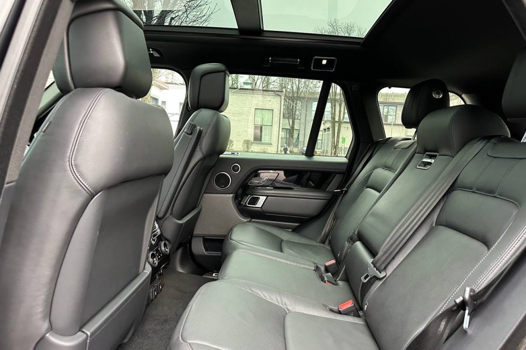 Land Rover Range Rover 4.4D 2018 фото Land Rover Range Rover 4.4D 2018 фото 16
