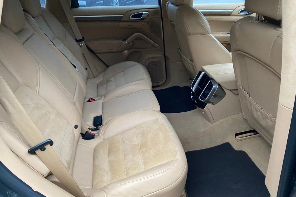 Porsche Cayenne GTS 2015 photo 6