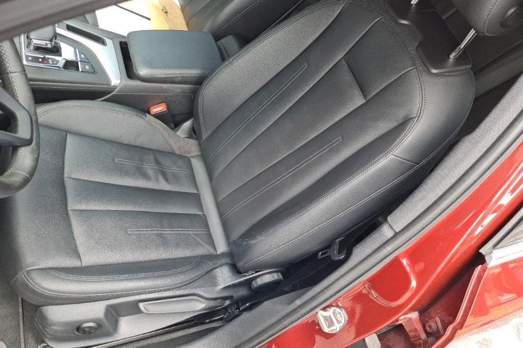 Audi A4 Avant 2017 фото 26