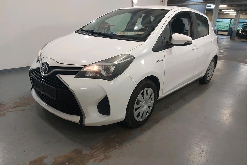 Toyota Yaris 2016 photo 1