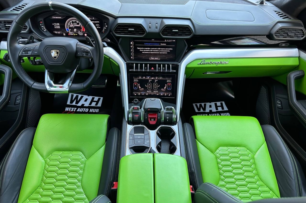 Lamborghini Urus 2019 фото Lamborghini Urus 2019 фото 21