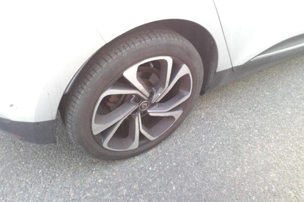 Renault Scenic 2019 photo 13