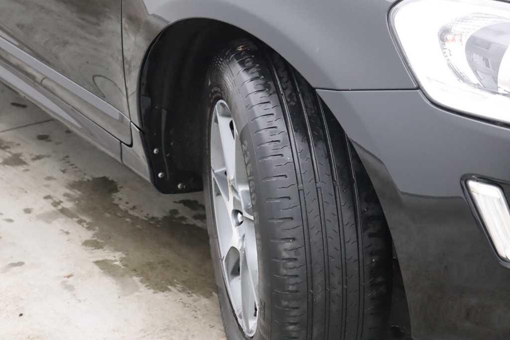 Volvo XC60 2016 фото 11