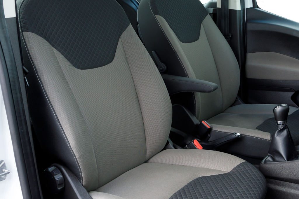 Ford Courier 2017 photo 11