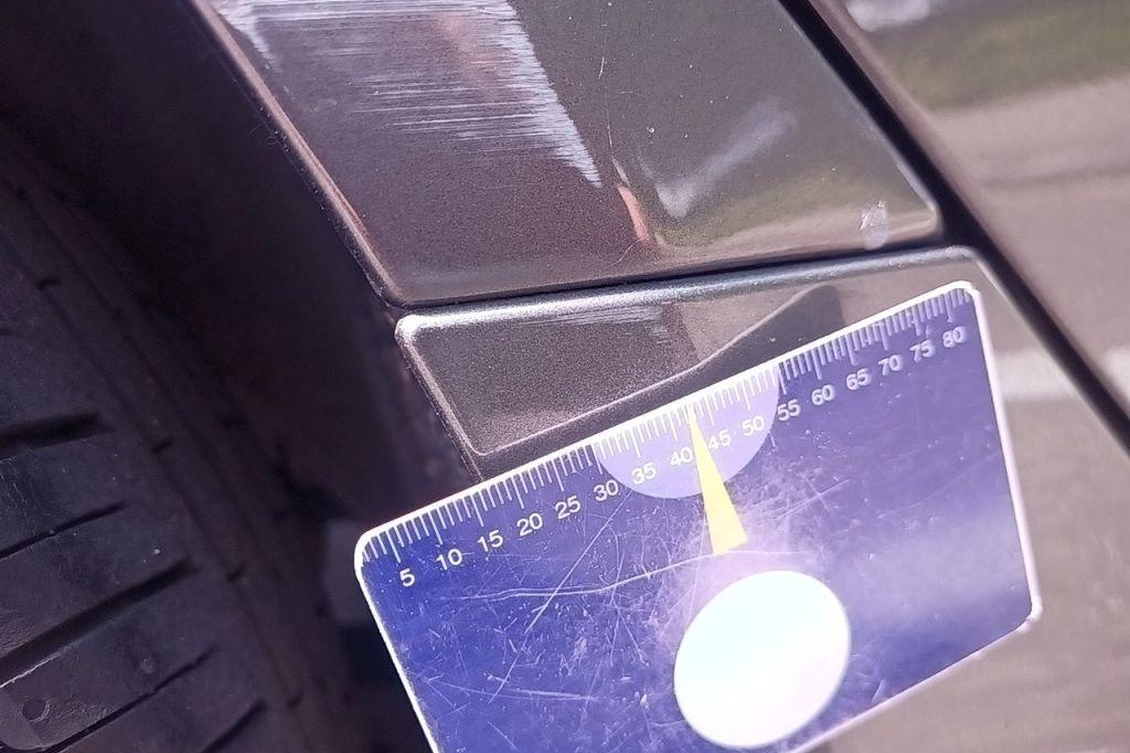 Jaguar XE 2015 photo 37