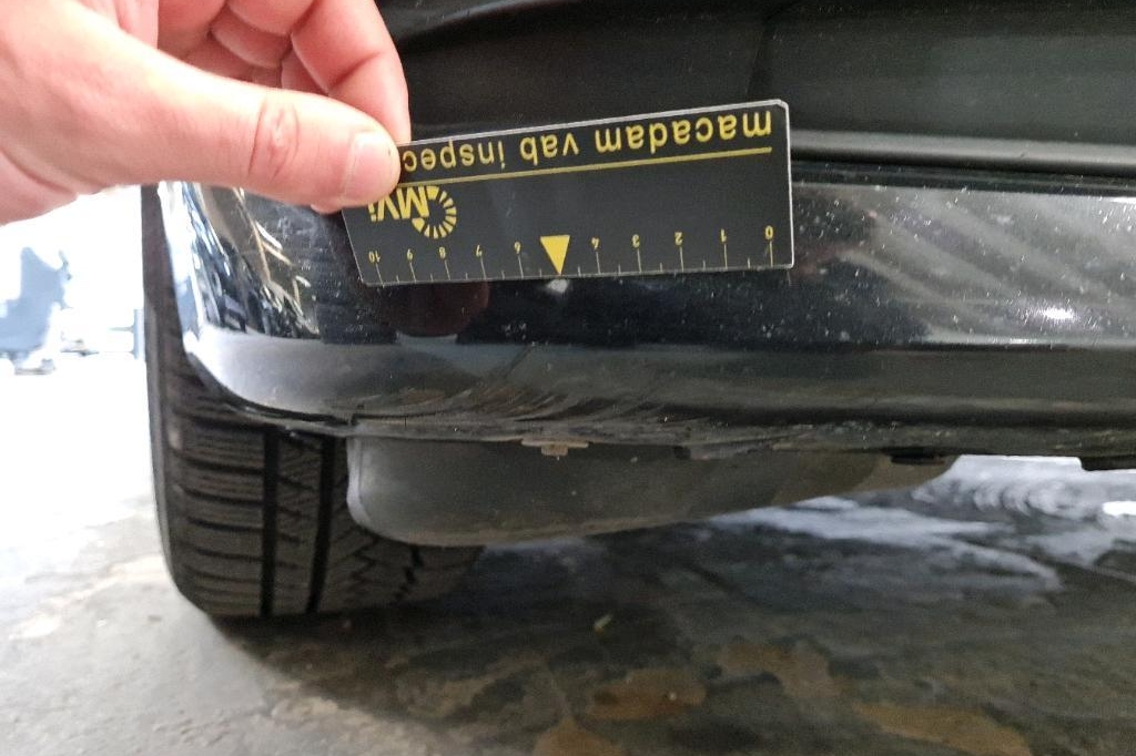 BMW 5 Series 2017 фото 16