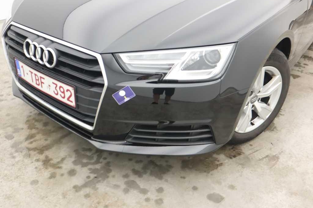 Audi A4 Avant 2017 фото 27