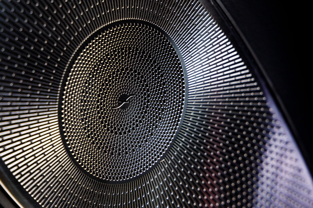 Mercedes-Benz Maybach GLS 600 2022 photo 12