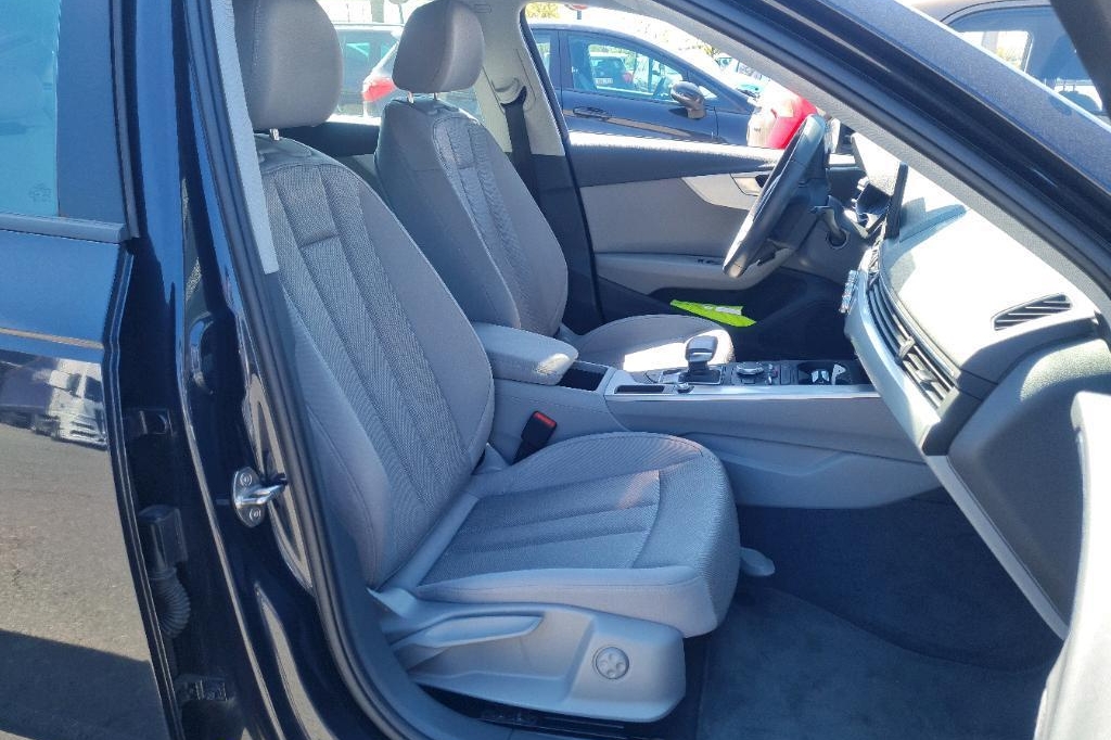 Audi A4 Avant 2018 фото 2