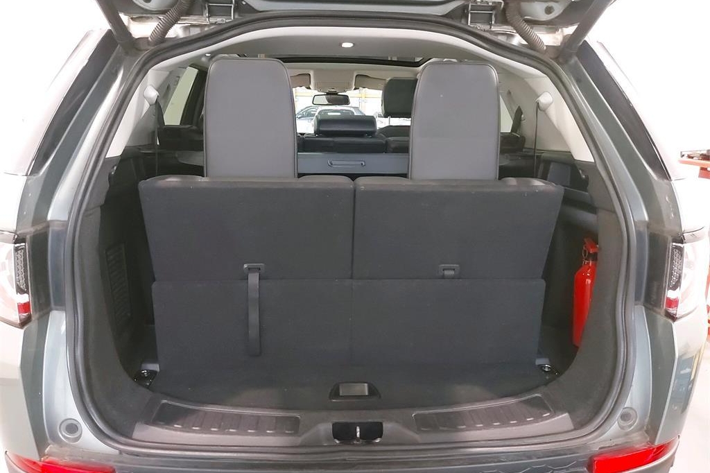 Land Rover Discovery Sport 2016 photo 8