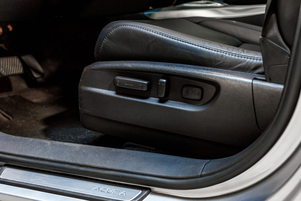 Acura MDX 2016 фото 32