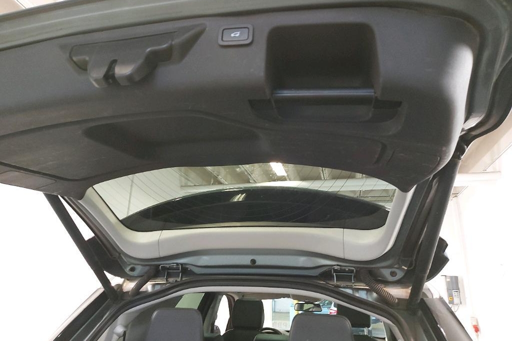 Land Rover Discovery Sport 2016 photo 31