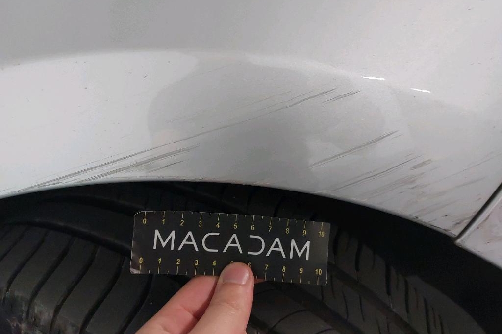 Renault Clio 2015 фото 12