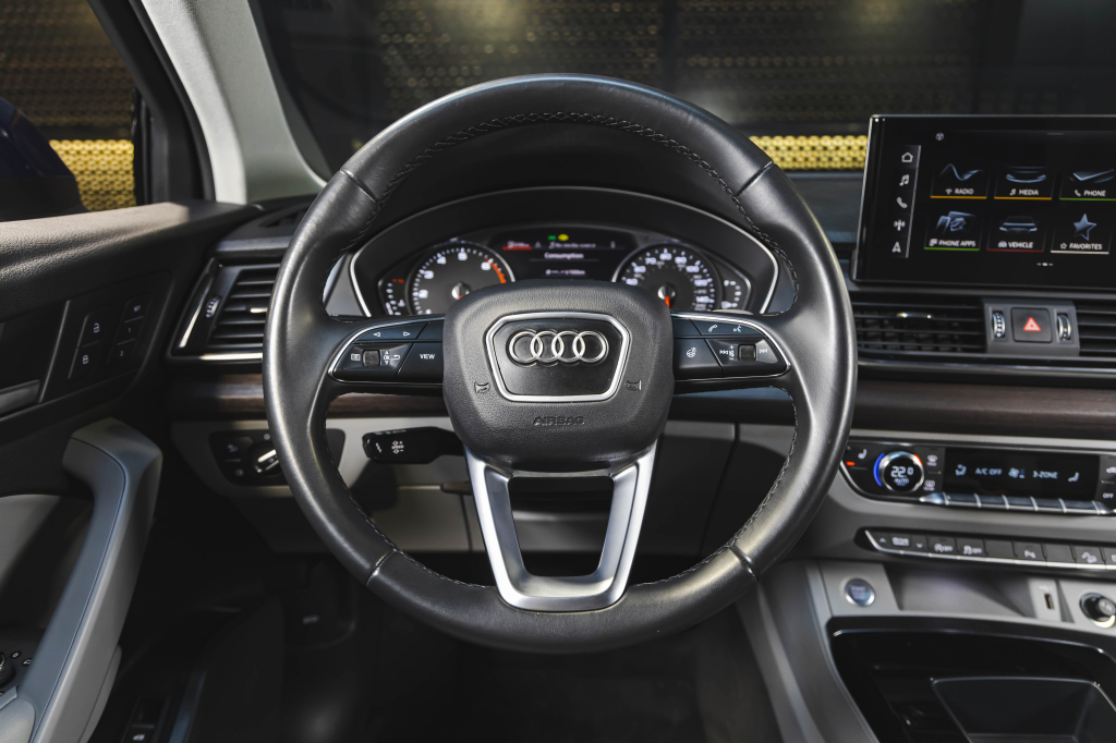 Audi Q5 2020 фото 25