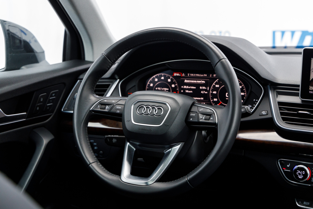 Audi Q5 Premium Plus 2018 фото 27