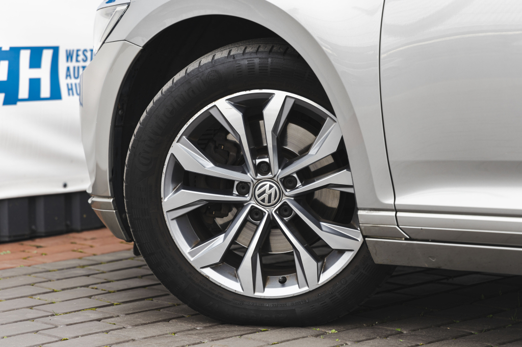 Volkswagen Passat 2016 photo 9