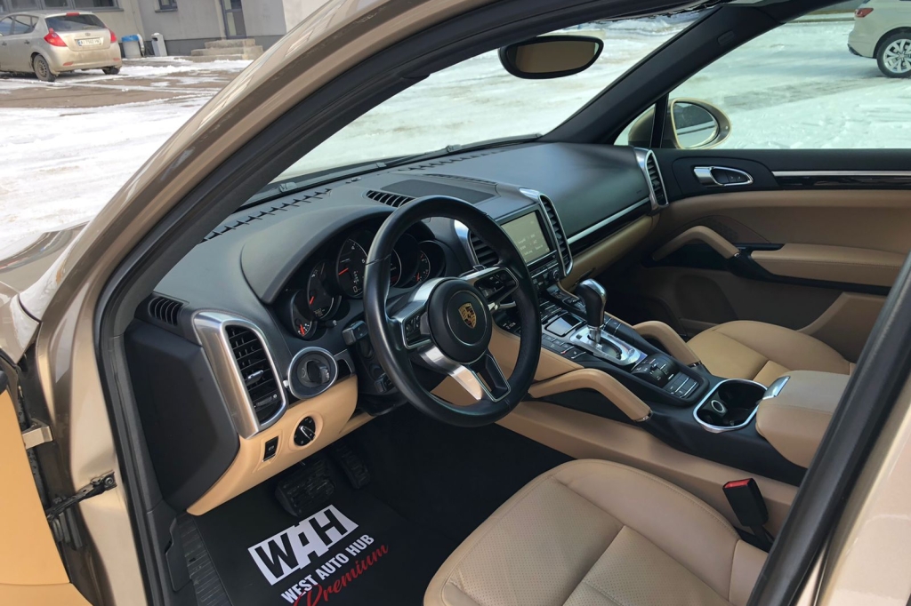 Porsche Cayenne 2016 photo 8