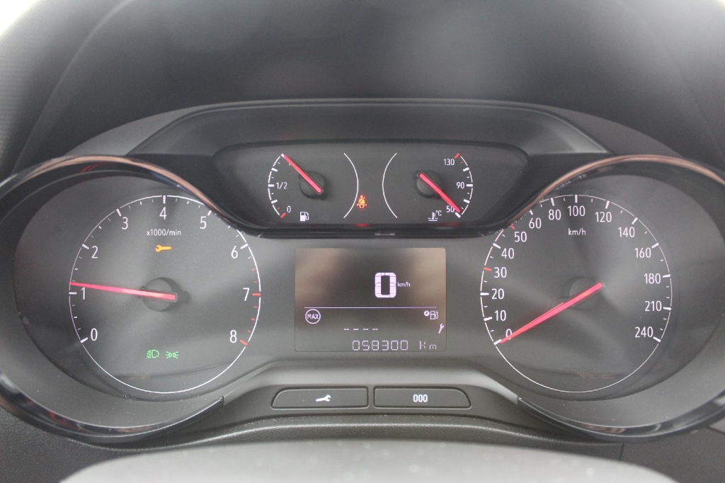 Opel Crossland X 2019 photo 1