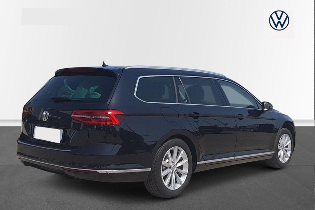 Volkswagen Passat Variant 2018 фото 1