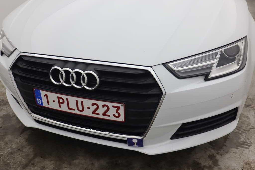 Audi A4 2016 photo 11