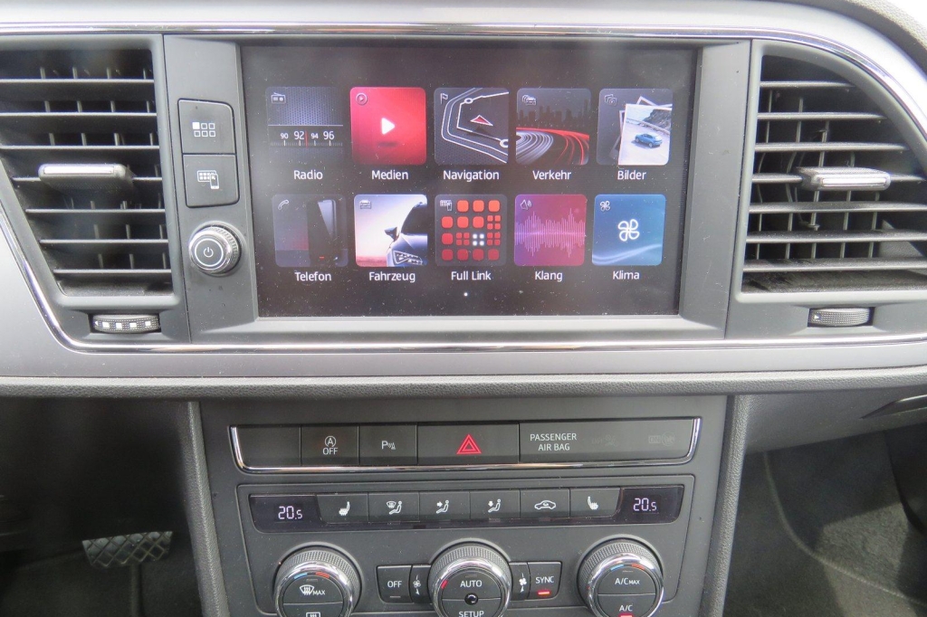 SEAT Leon ST 2017 фото 7