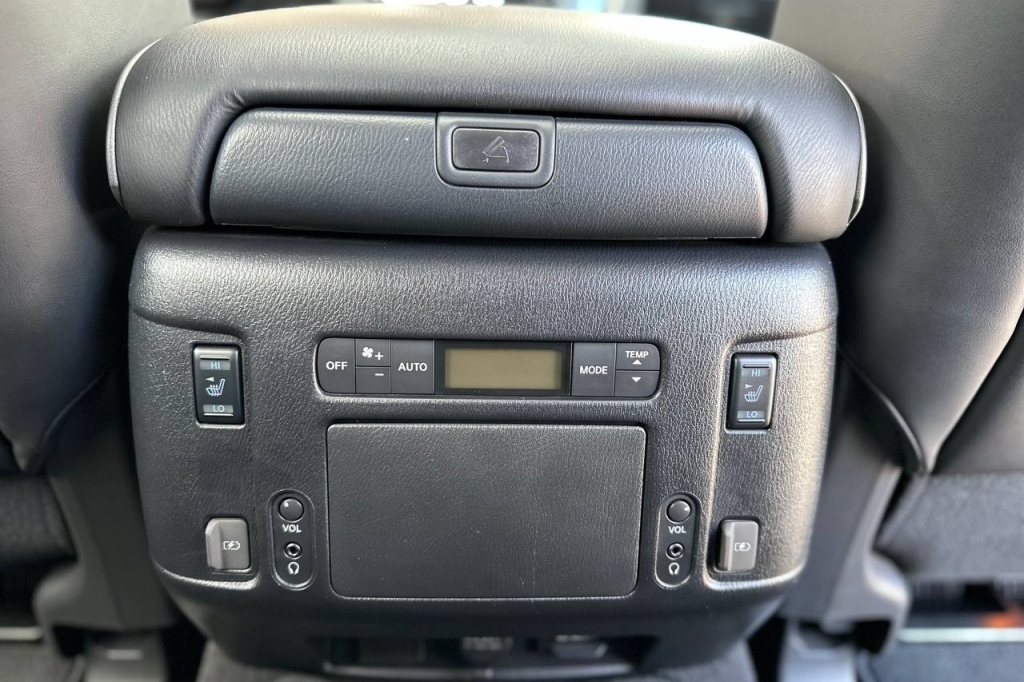 Infiniti QX80 2021 фото 20