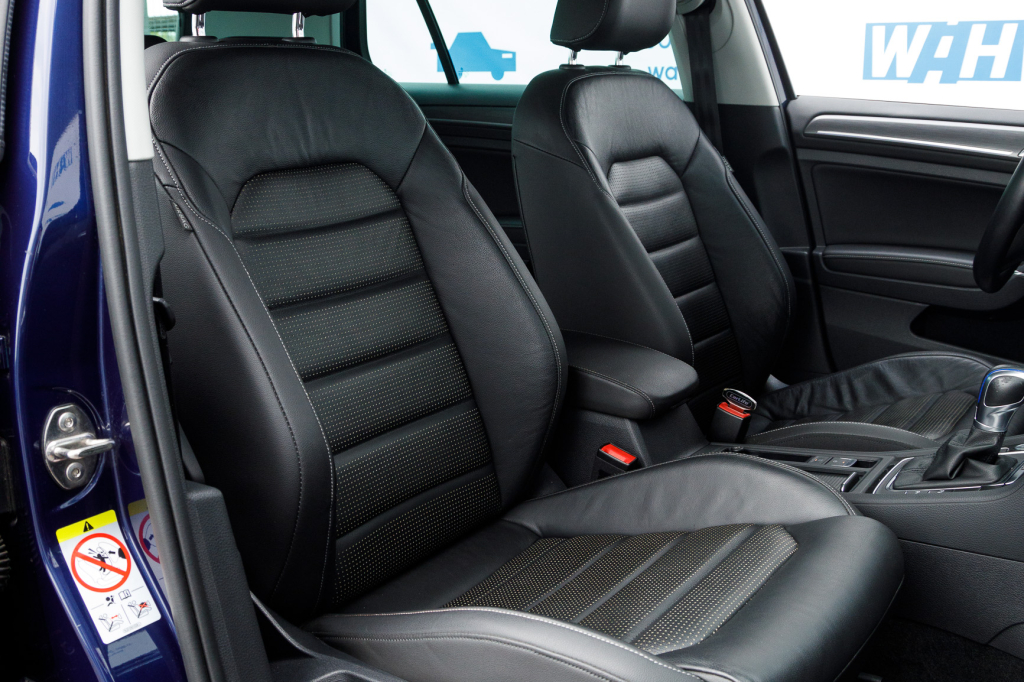 Volkswagen e-Golf 2018 фото 12