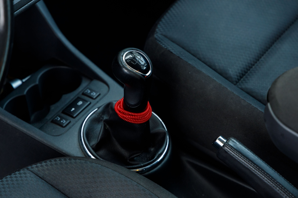 Skoda Fabia 2011 фото 20