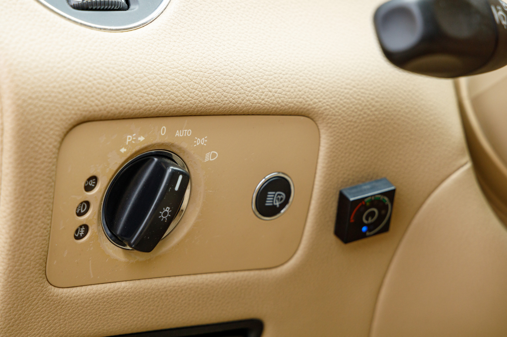 Mercedes-Benz CLS 500 2005 photo 12