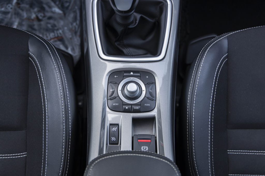 Renault Laguna 2014 photo 22