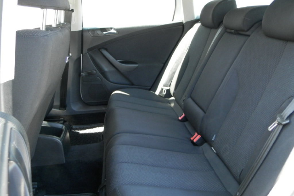 Volkswagen Passat B6 1.6 MPI 2006 photo 14