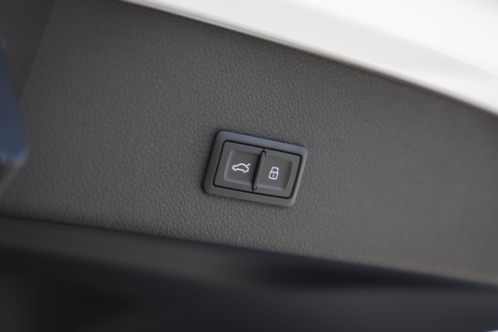 Audi Q8 Sportback e-tron 2023 photo 60