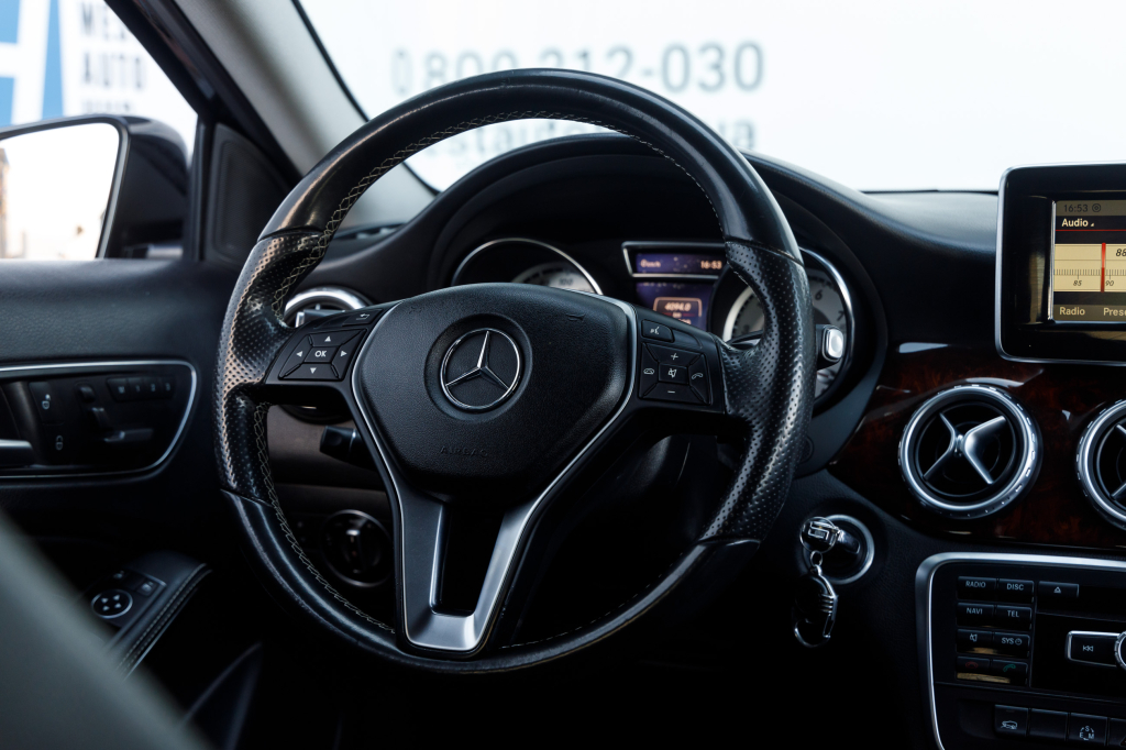 Mercedes-Benz GLA-Class 250 4Matic 2014 photo 27