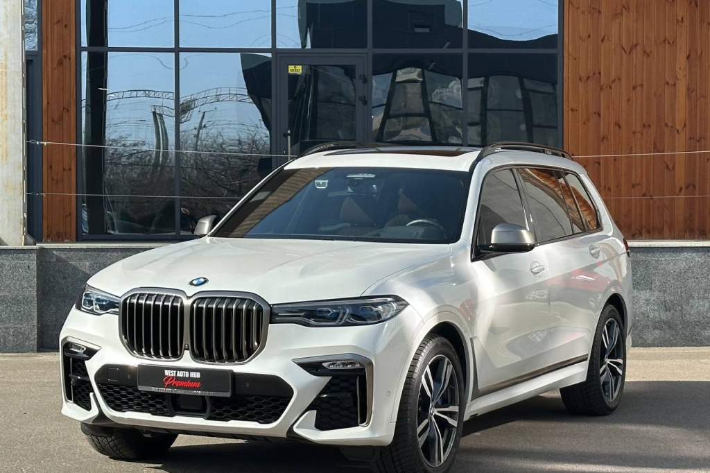 BMW X7 M50d 2020 photo 2