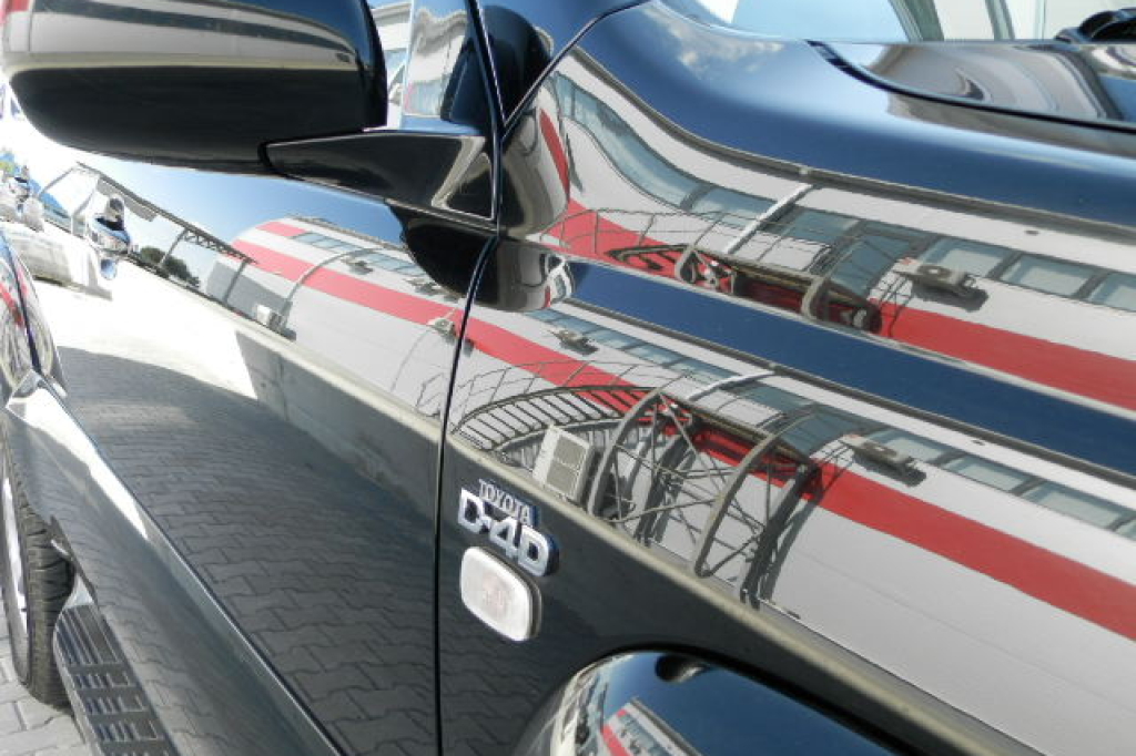 Toyota Land Cruiser Prado 120 3.0 D4D 2007 photo 17