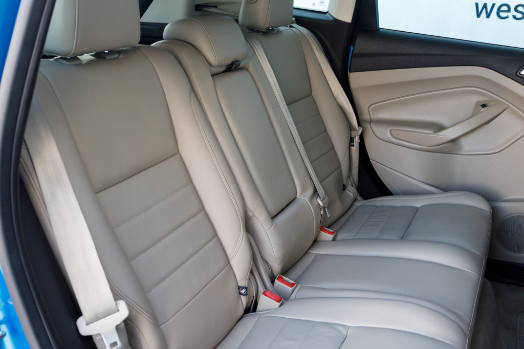 Ford C-Max Hybrid фото 28