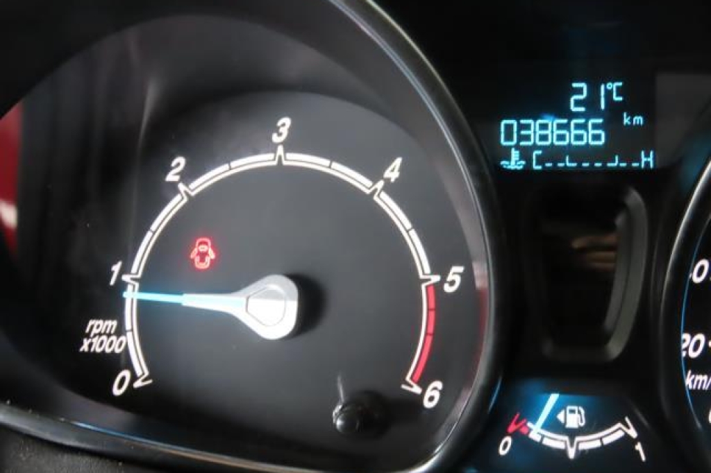 Ford Fiesta 2017 фото 4