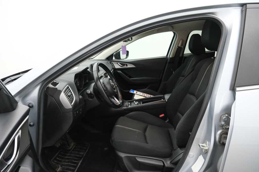 Mazda 3 2017 фото 1